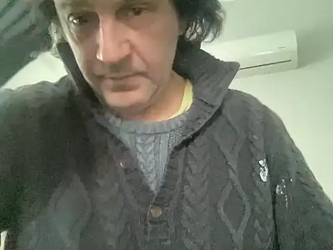 Snapshot of ALPHANDRE chatting on January 31, 6:57 am ALPHANDRE online show from January 31, 6:57 am
