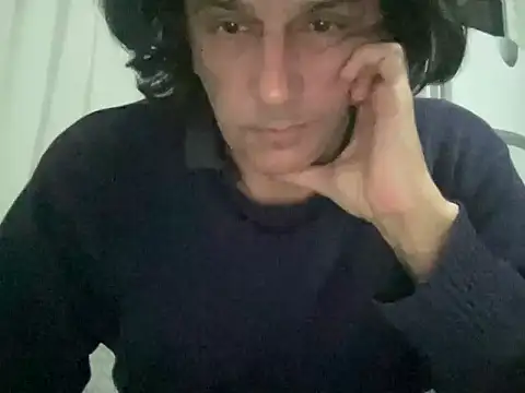 Snapshot of ALPHANDRE chatting on March 19, 4:45 pm ALPHANDRE online show from March 19, 4:45 pm