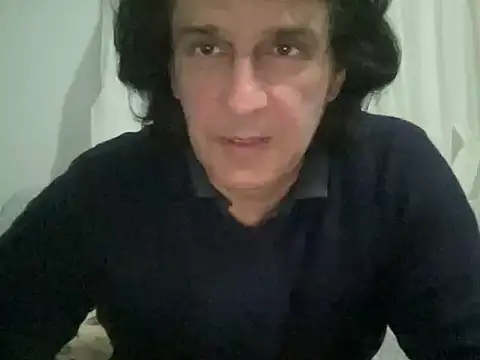 Snapshot of ALPHANDRE chatting on March 21, 5:34 pm ALPHANDRE online show from March 21, 5:34 pm