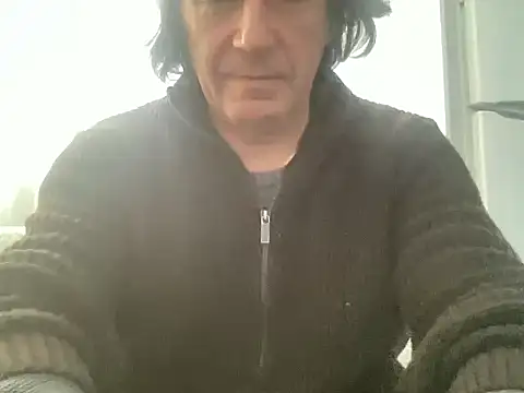 Snapshot of ALPHANDRE chatting on February 1, 6:00 am ALPHANDRE online show from February 1, 6:00 am