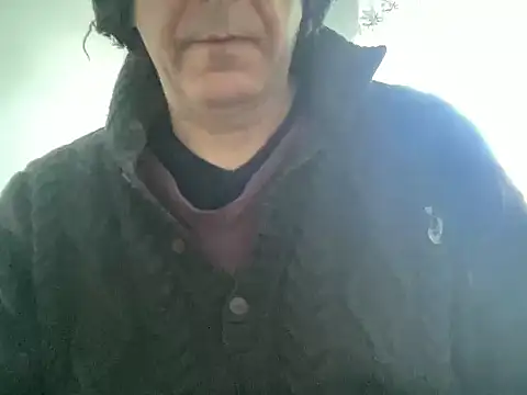 Snapshot of ALPHANDRE chatting on December 31, 7:10 am ALPHANDRE online show from December 31, 7:10 am