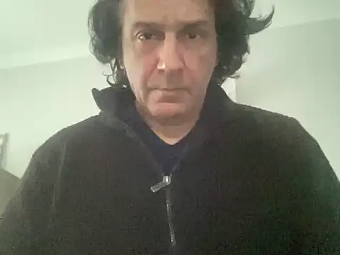 Snapshot of ALPHANDRE chatting on January 15, 6:12 am ALPHANDRE online show from January 15, 6:12 am