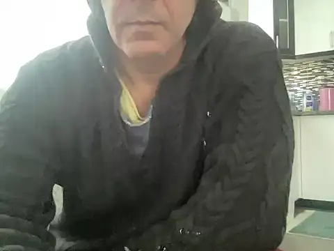 Snapshot of ALPHANDRE chatting on February 5, 7:29 am ALPHANDRE online show from February 5, 7:29 am