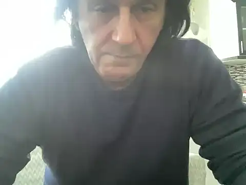 Snapshot of ALPHANDRE chatting on February 21, 8:39 am ALPHANDRE online show from February 21, 8:39 am