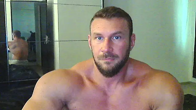 Snapshot of muscularkevin chatting on September 15, 1:34 pm muscularkevin online show from September 15, 1:34 pm