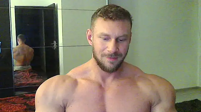 Snapshot of muscularkevin chatting on December 15, 2:59 pm muscularkevin online show from December 15, 2:59 pm