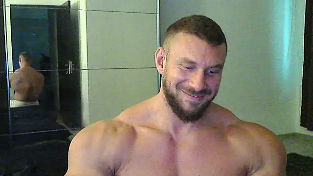 Snapshot of muscularkevin chatting on September 18, 1:46 pm muscularkevin online show from September 18, 1:46 pm