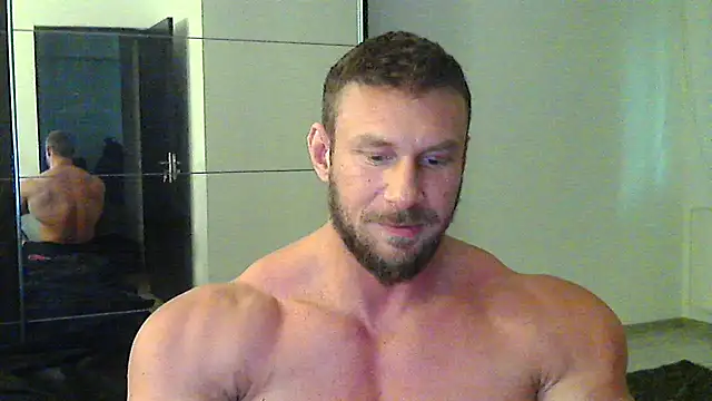 Snapshot of muscularkevin chatting on March 8, 2:49 pm muscularkevin online show from March 8, 2:49 pm