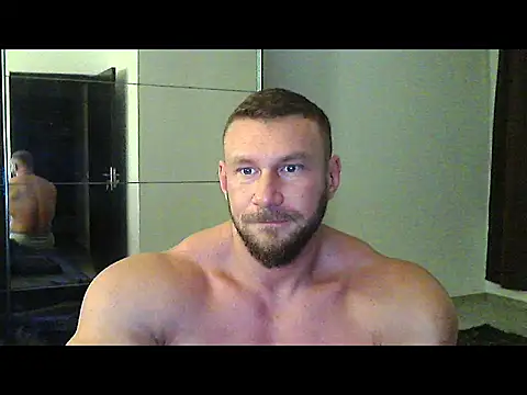 Snapshot of muscularkevin chatting on October 9, 3:44 am muscularkevin online show from October 9, 3:44 am