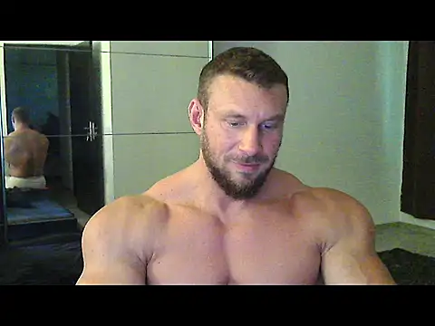 Snapshot of muscularkevin chatting on October 4, 1:16 pm muscularkevin online show from October 4, 1:16 pm