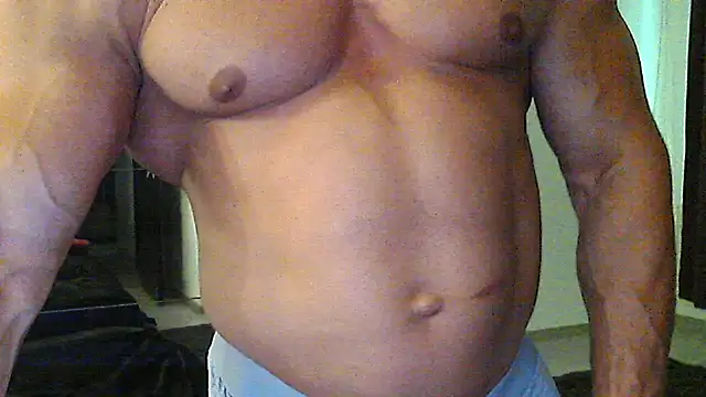 Snapshot of muscularkevin chatting on September 16, 1:34 pm muscularkevin online show from September 16, 1:34 pm