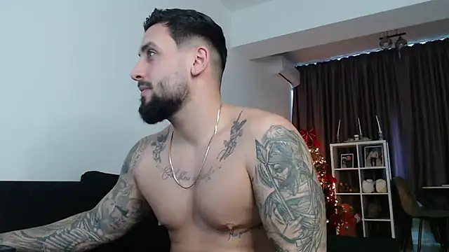  DylanGreen online show from December 18, 10:11 am