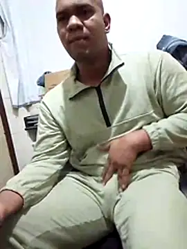 Grego23jhoset online show from June 28, 11:33 pm