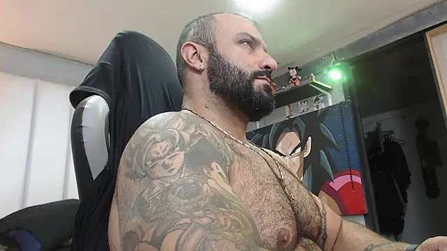 Snapshot of bardock_1 chatting on January 3, 12:33 am bardock 1 online show from January 3, 12:33 am