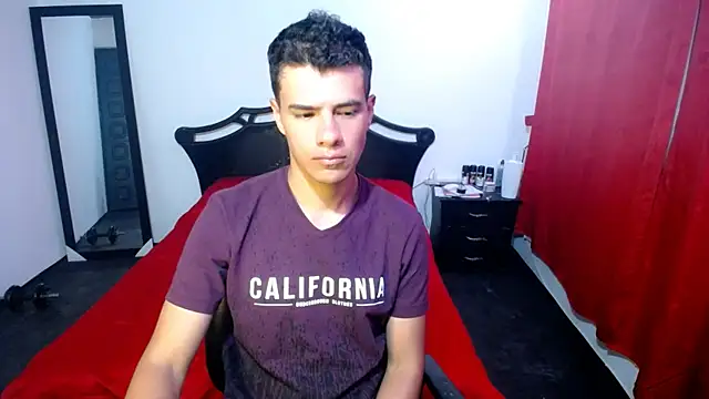 Snapshot of Deiby_casas chatting on March 16, 2:43 am Deiby casas online show from March 16, 2:43 am