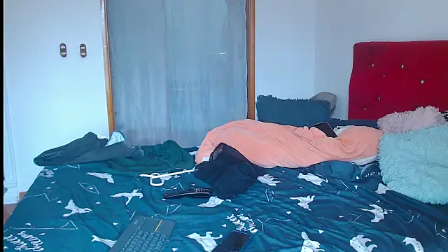 LAICK 01 online show from October 19, 7:28 pm