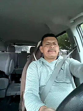 pumaHotz online show from December 4, 11:24 pm