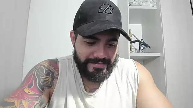 Snapshot of _Coddygold_ chatting on October 2, 1:59 pm Coddygold online show from October 2, 1:59 pm