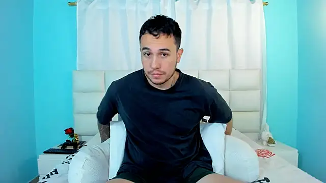 Snapshot of juan__jimenez chatting on September 19, 8:52 pm juan jimenez online show from September 19, 8:52 pm