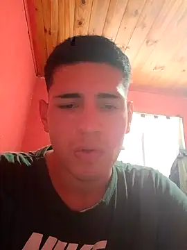 Snapshot of ynose2 chatting on October 7, 2:43 pm ynose2 online show from October 7, 2:43 pm