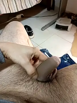 Snapshot of pedrosantos3366 chatting on February 6, 11:15 pm pedrosantos3366 online show from February 6, 11:15 pm