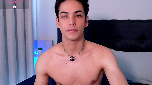 aodaboyyy online show from December 15, 1:41 pm