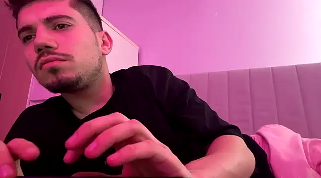 xxxboy9909 online show from February 18, 9:21 am