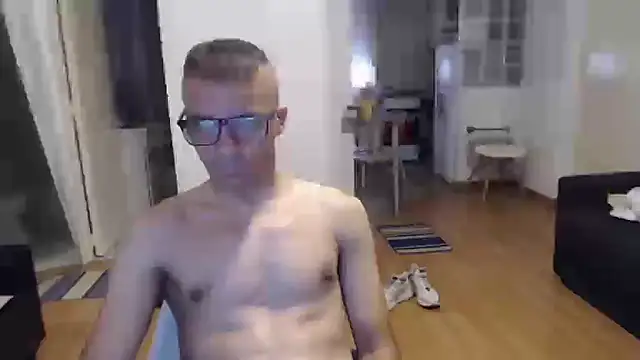 guachin hunk online show from March 14, 2:13 pm