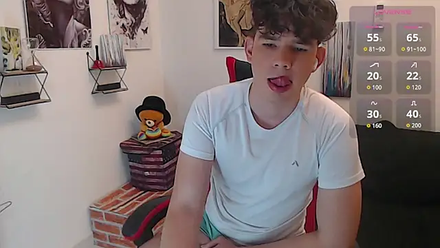 Oliverboy- online show from June 14, 2:24 am