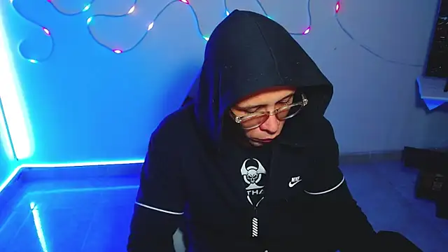 sebastian horny online show from December 4, 6:31 am