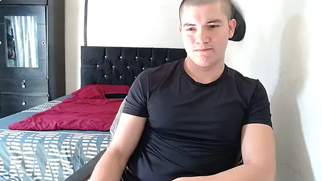 Snapshot of suckmydickbitch97 chatting on September 25, 1:43 pm suckmydickbitch97 online show from September 25, 1:43 pm