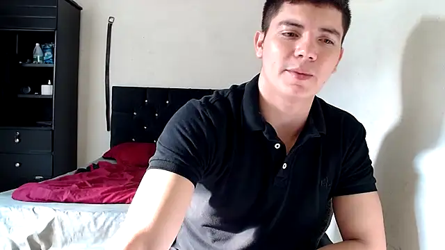 Snapshot of suckmydickbitch97 chatting on March 5, 12:44 pm suckmydickbitch97 online show from March 5, 12:44 pm