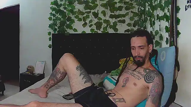 caribbeanlover1 online show from January 16, 11:07 pm