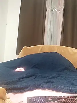 cute boytoy0221 online show from March 13, 12:46 pm