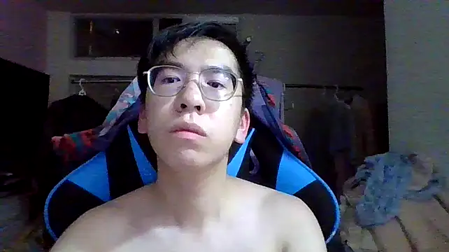 Snapshot of charlie_xdd chatting on February 18, 12:28 pm charlie xdd online show from February 18, 12:28 pm