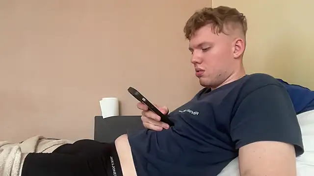 sexybooii6968 online show from October 7, 1:04 pm