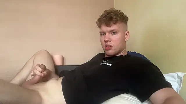 sexybooii6968 online show from July 2, 10:10 am