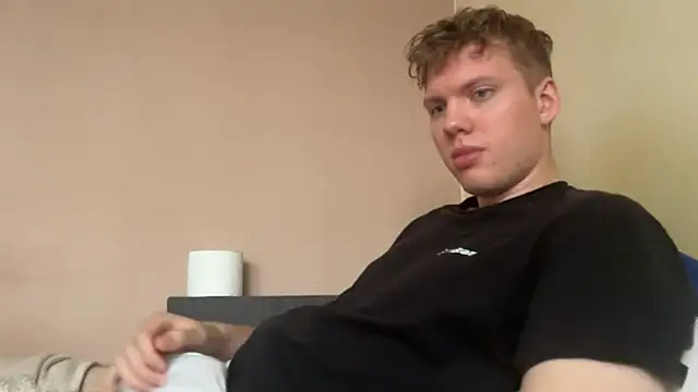 sexybooii6968 online show from October 3, 9:36 am