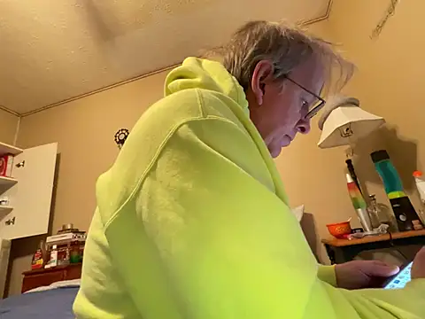 jck1m0t online show from February 8, 2:49 pm