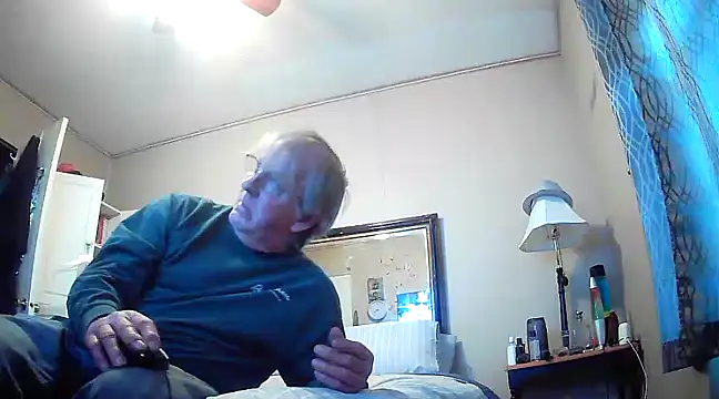 jck1m0t online show from March 13, 10:21 pm