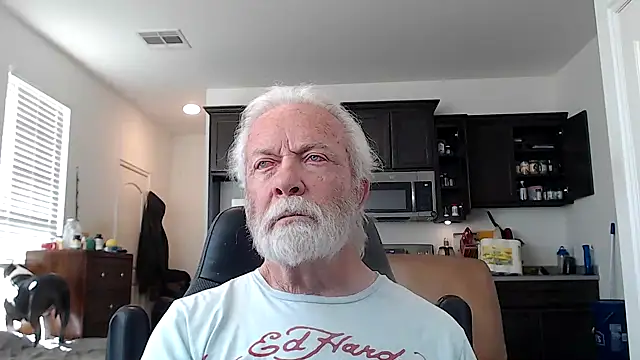 rockpoint69 online show from December 19, 9:38 pm