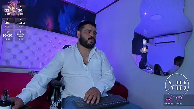 Snapshot of MichaelBear_ chatting on October 2, 12:53 pm MichaelBear online show from October 2, 12:53 pm