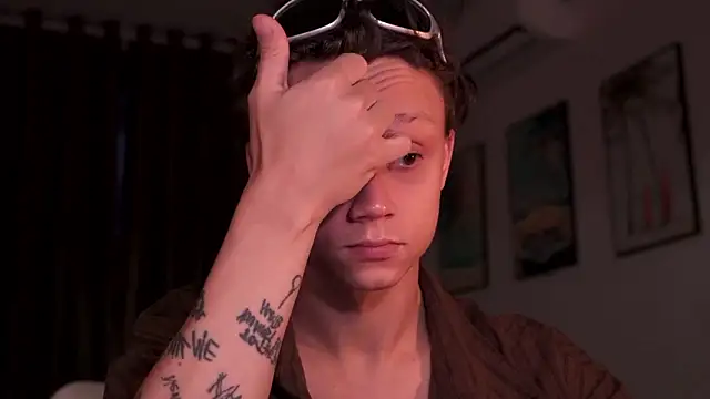 Nicky neal online show from March 28, 10:32 pm