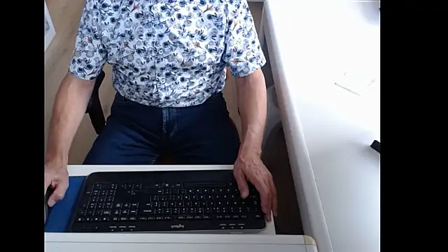 Snapshot of dutchpornking chatting on September 13, 8:59 am dutchpornking online show from September 13, 8:59 am