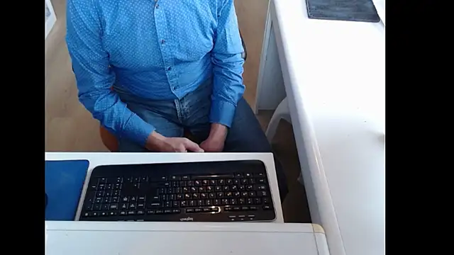 Snapshot of dutchpornking chatting on October 7, 1:26 pm dutchpornking online show from October 7, 1:26 pm