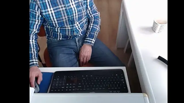 Snapshot of dutchpornking chatting on January 1, 12:55 pm dutchpornking online show from January 1, 12:55 pm