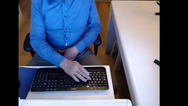 dutchpornking online show from November 26, 4:43 pm