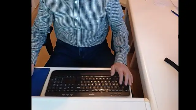 Snapshot of dutchpornking chatting on January 9, 7:52 am dutchpornking online show from January 9, 7:52 am