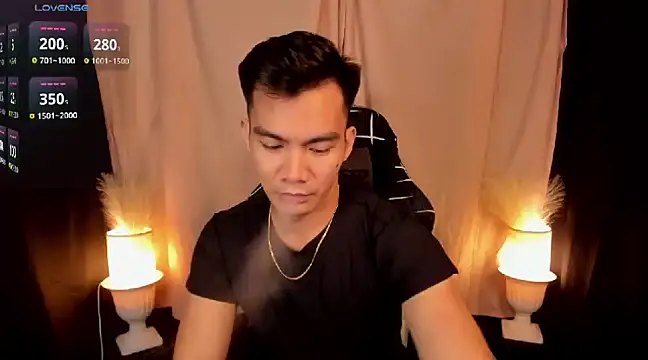 000batman000 online show from February 5, 1:22 pm