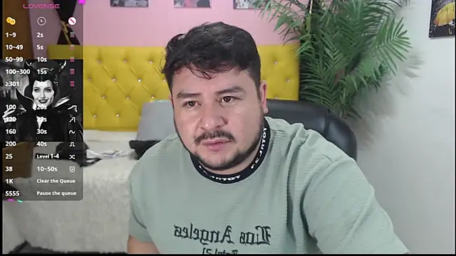 Snapshot of oso_dirty_ chatting on January 15, 5:26 pm oso dirty  online show from January 15, 5:26 pm